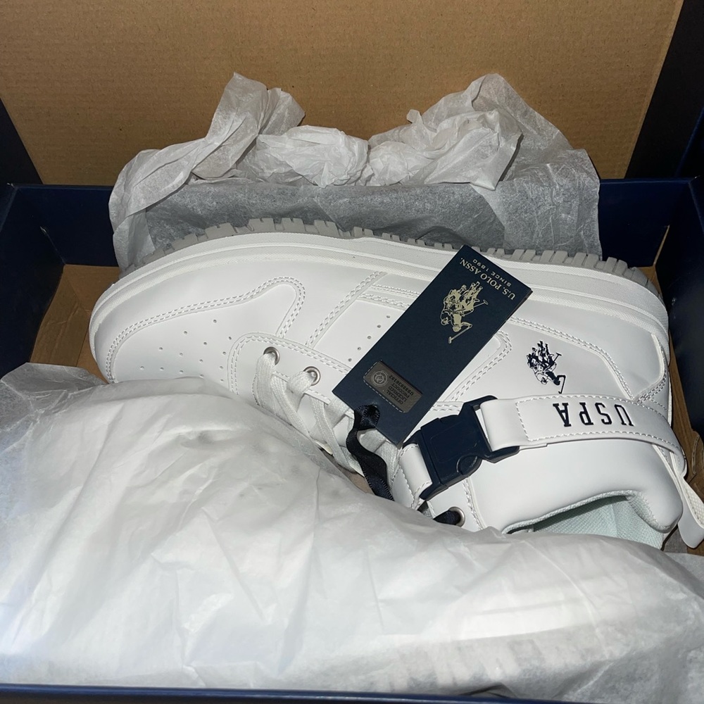 Brand new Levi’s shoes